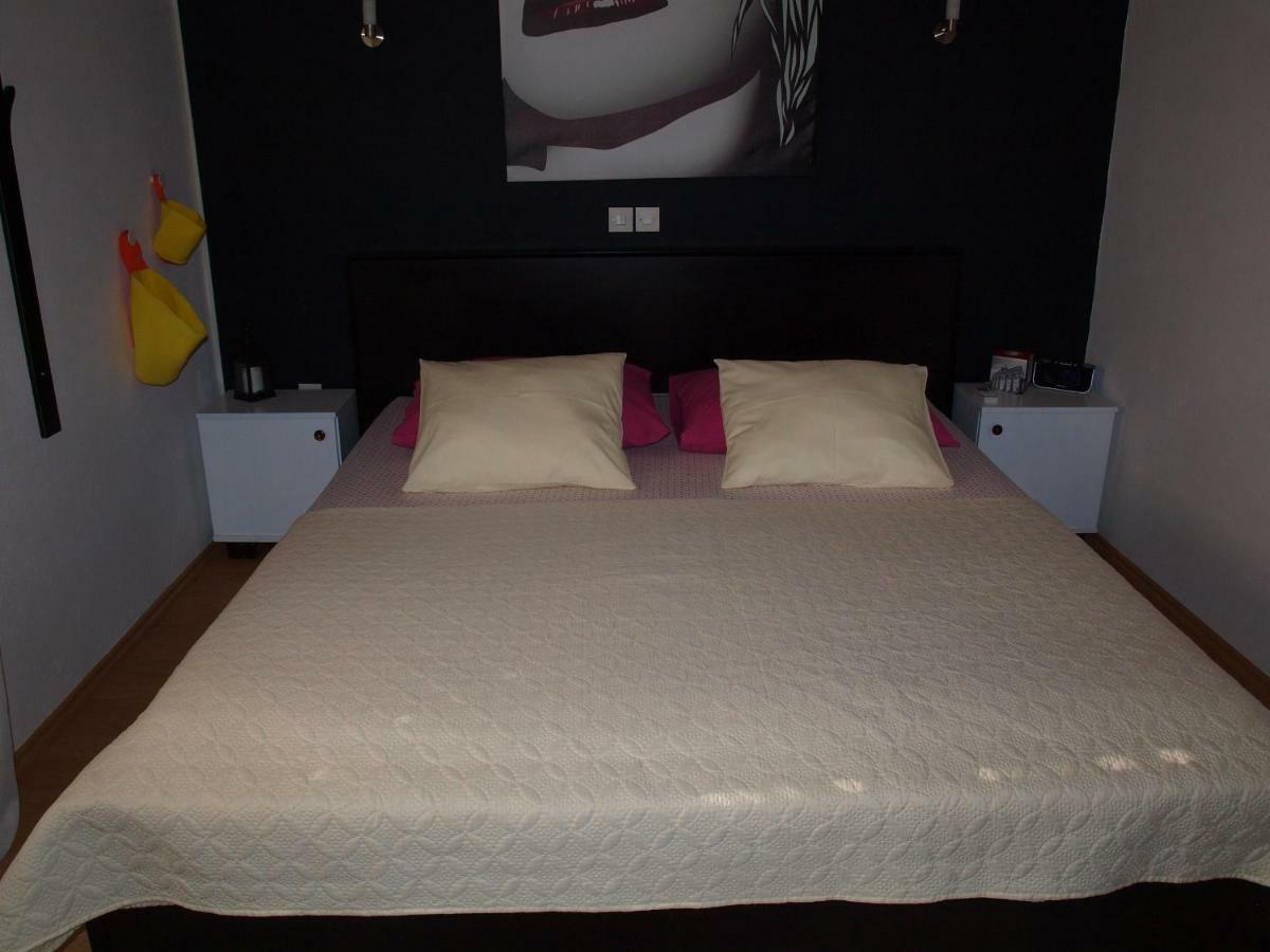 מאקרסקה Apartment Duje מראה חיצוני תמונה