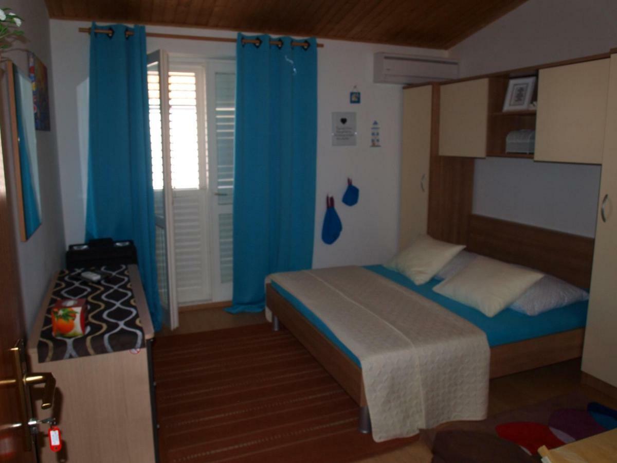 מאקרסקה Apartment Duje מראה חיצוני תמונה